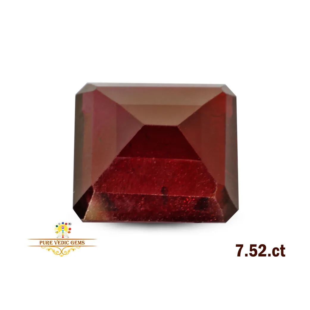 Garnet 7.52ct. view 2